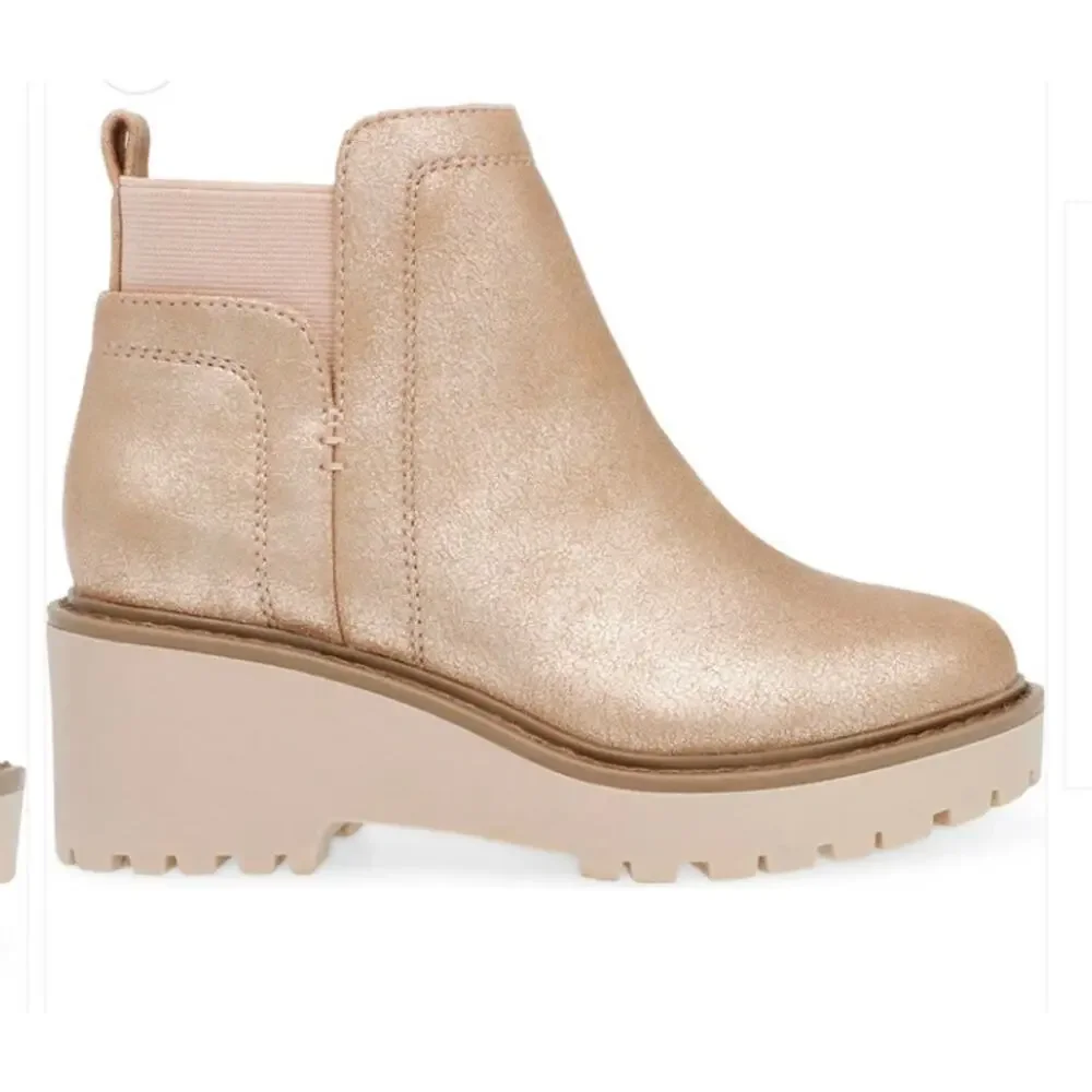 Dolce Vita Foxy Rose Gold Girls Size 5